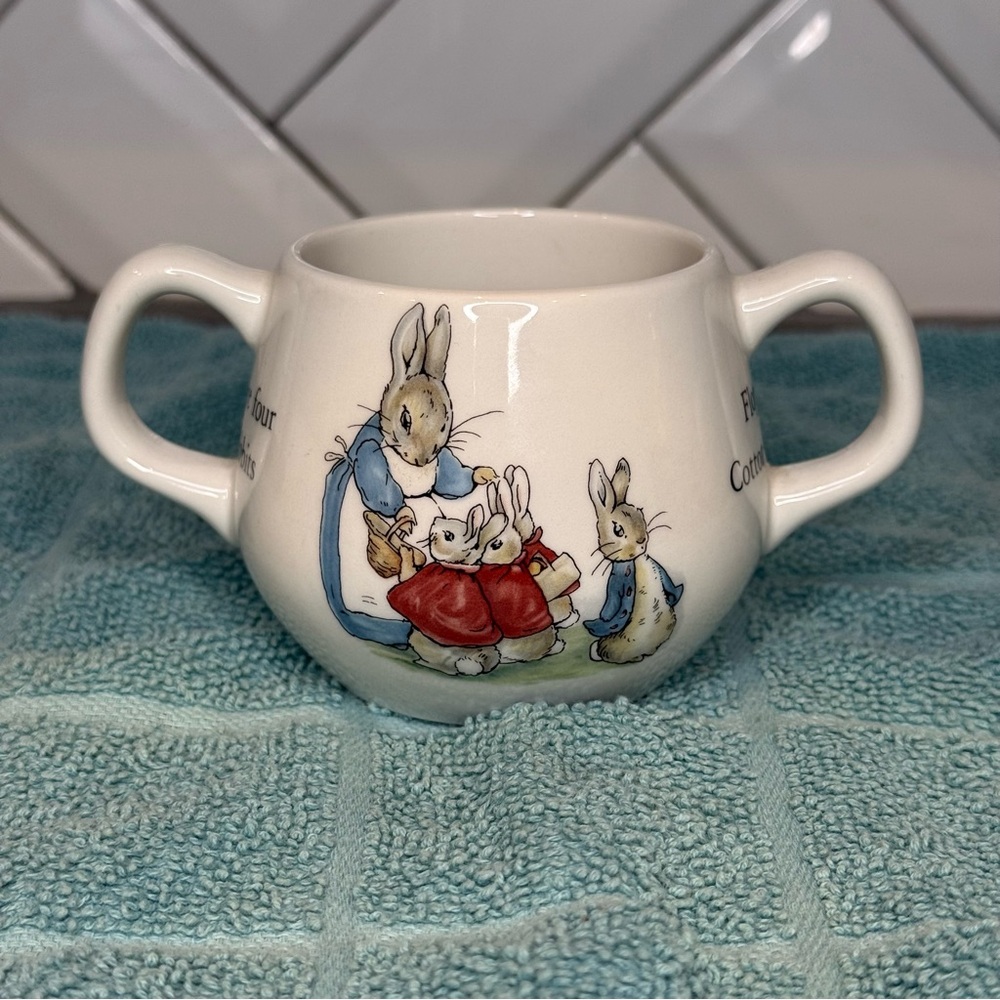 Vintage Wedgwood Beatrix Potter Peter Rabbit Double Handle Mug EUC